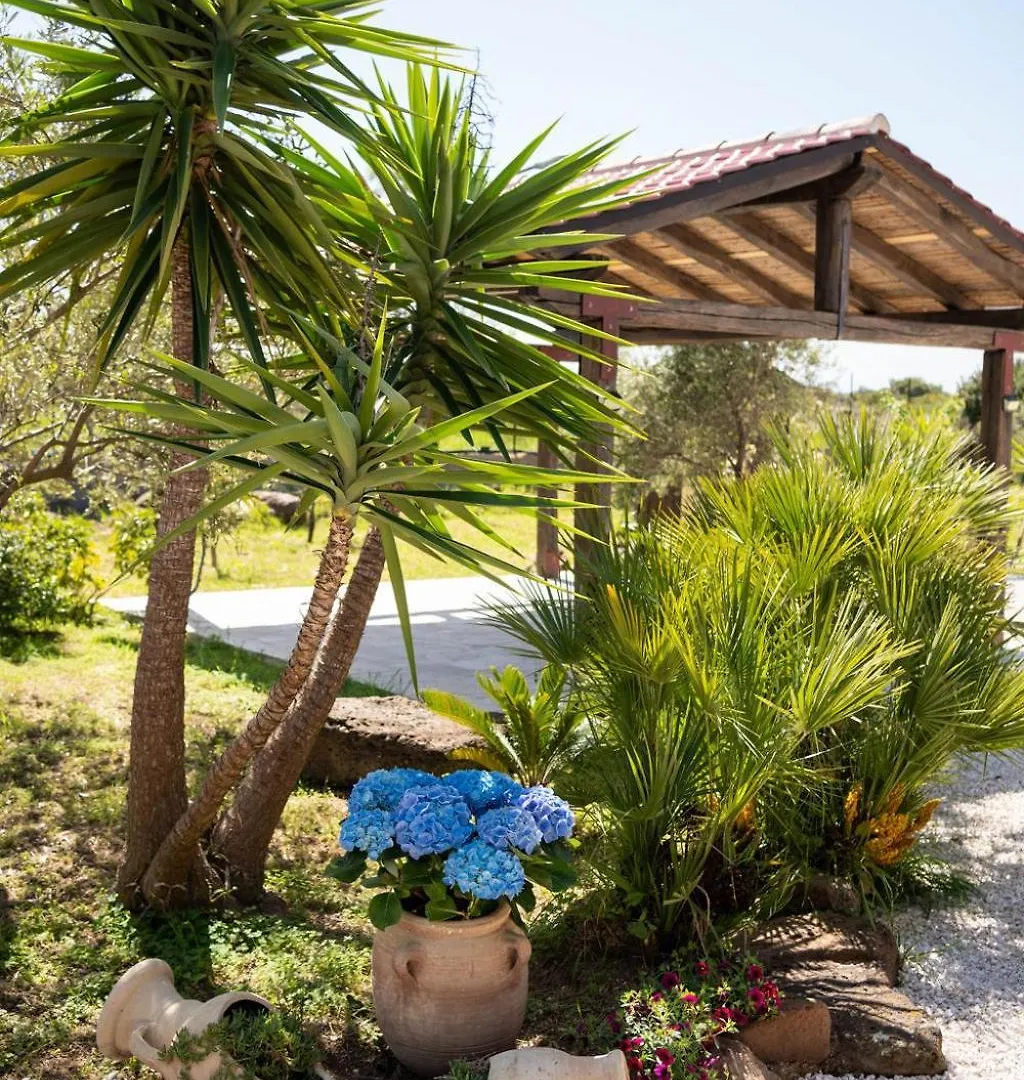 Villa Orgoi, Immersa Nel Verde בית נופש אורוסיי