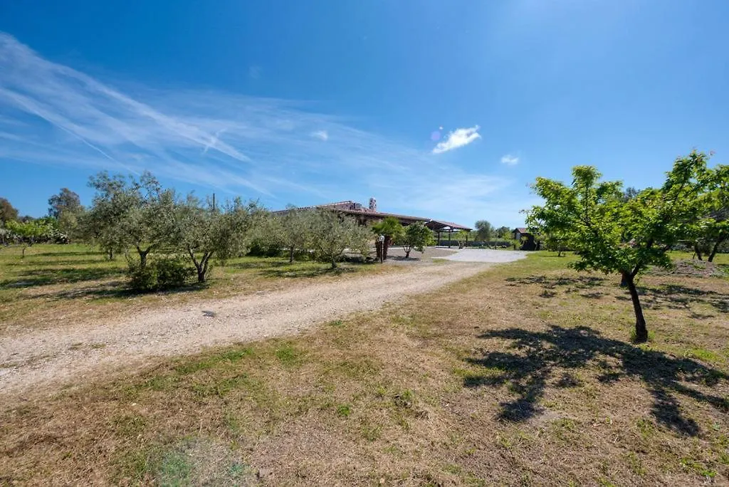Villa Orgoi, Immersa Nel Verde אורוסיי
